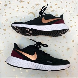 nike revolution 5 burgundy